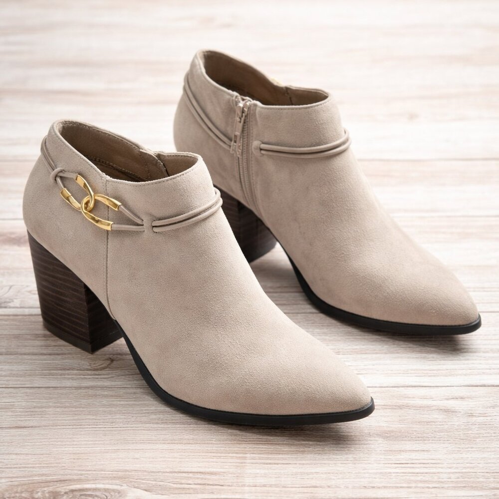 Bella Vita Esme Taupe Gray Western Ankle Pointed Toe Suede Booties